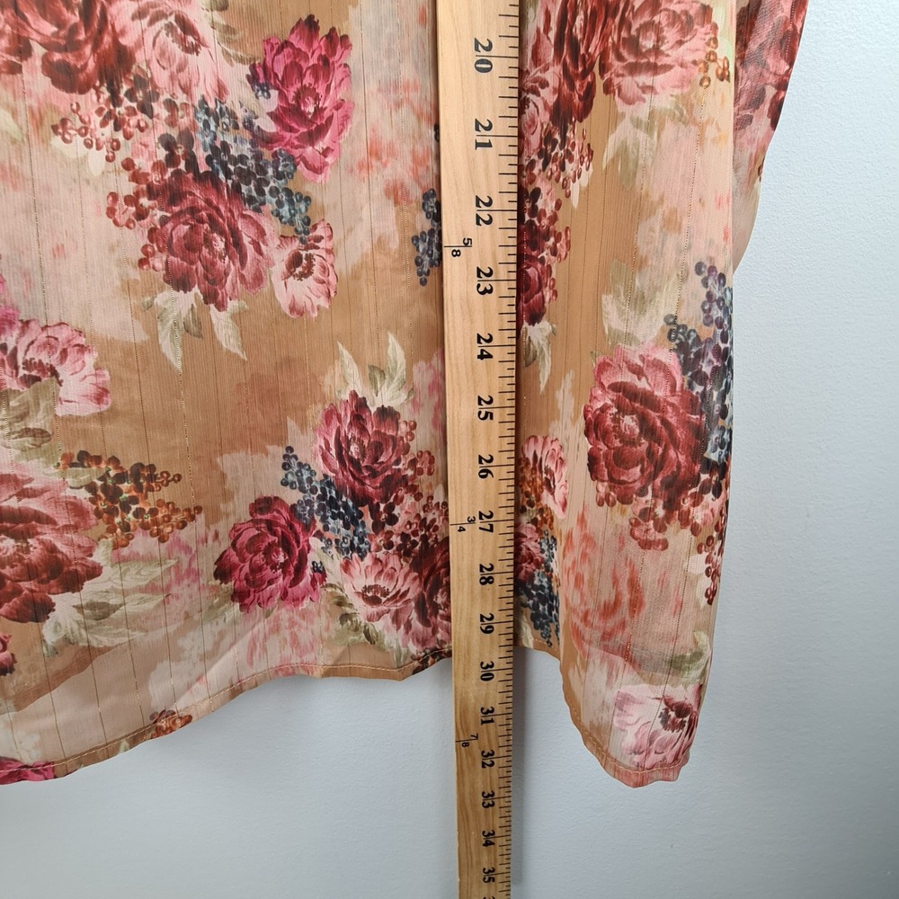 Torrid Women Plus 3 3X Tan Red Floral Chiffon Flutter Sleeve Metallic Blouse NEW - Picture 4 of 9